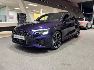 AUDI A3 SPB 40 TDI quattro S tr. Identity Black