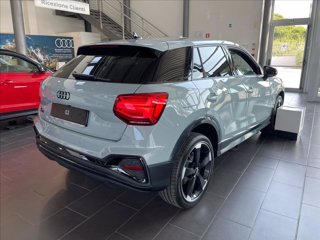 AUDI Q2 30 TDI Identity Black