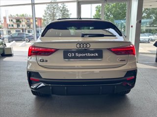 AUDI Q3 SPB 40 TFSI quattro S tronic Identity Black