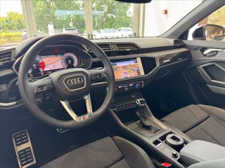 AUDI Q3 SPB 40 TFSI quattro S tronic Identity Black