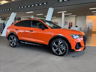 AUDI Q3 SPB 40 TDI quattro S tronic Identity Black