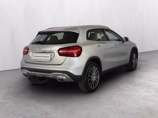 MERCEDES Classe GLA 200 D 4MATIC