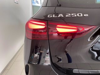 MERCEDES Gla 250 e phev amg line premium auto