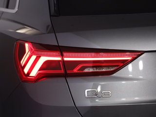 AUDI Q3 35 2.0 tdi s-tronic