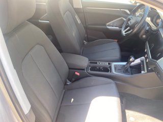 AUDI Q3 35 2.0 tdi s-tronic