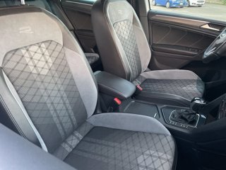 VOLKSWAGEN Tiguan 2.0 TDI 150 CV SCR DSG R-Line