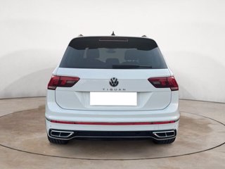 VOLKSWAGEN Tiguan 2.0 TDI 150 CV SCR DSG R-Line