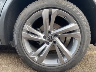 VOLKSWAGEN Tiguan 2.0 TDI 150 CV EVO SCR DSG R-Line